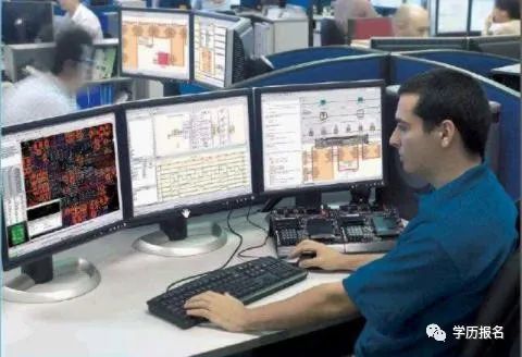 游戏玩家又爱又恨的职业 游戏开发工程师与互联网游戏设计